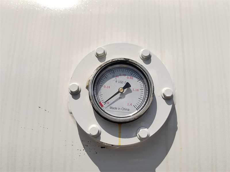 HOWO 6×4 fuel tanker truck