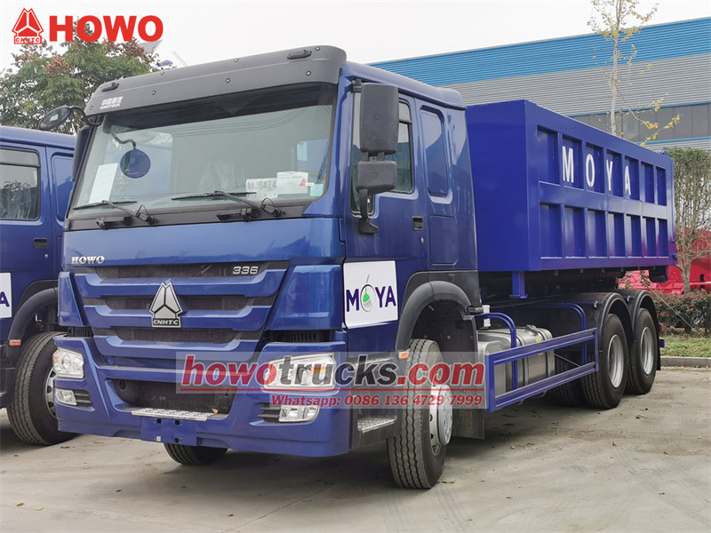 HOWO hooklift garbage truck