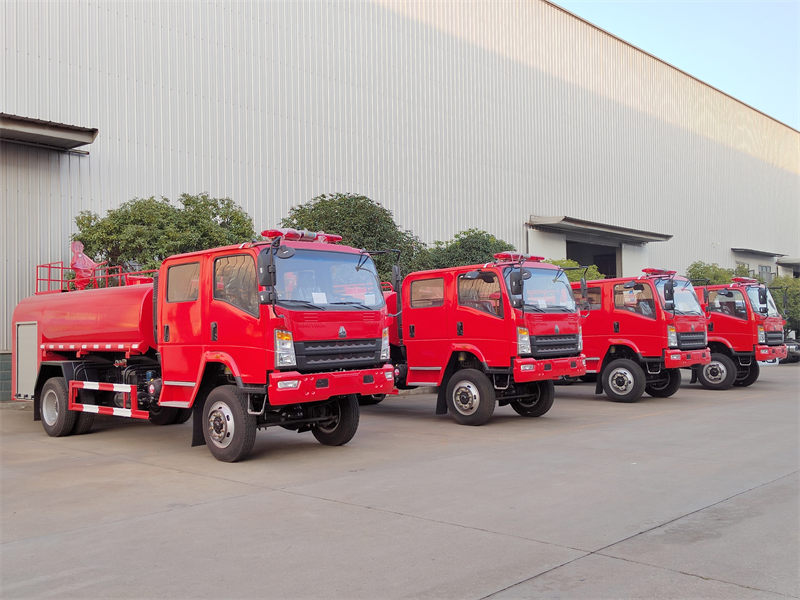 Howo 4x4 fire water truck
