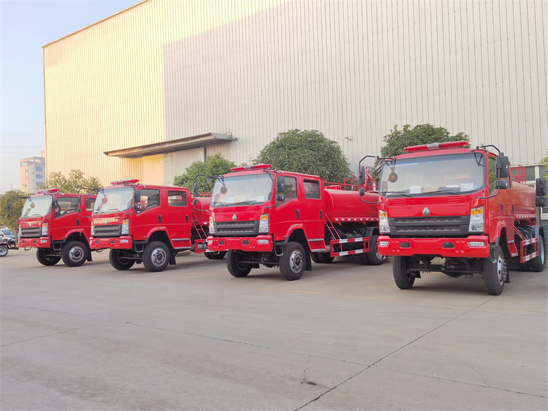 Howo 4x4 fire water truck