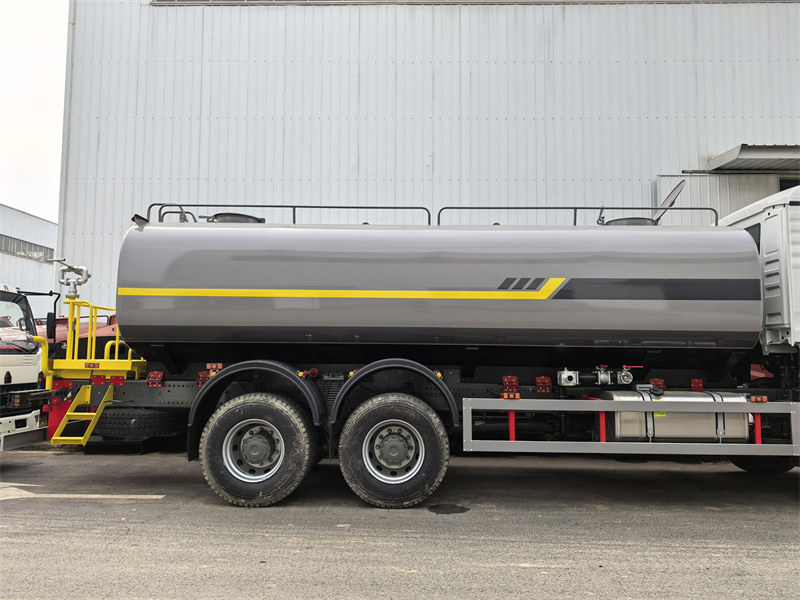 22000L water sprinkler tanker truck